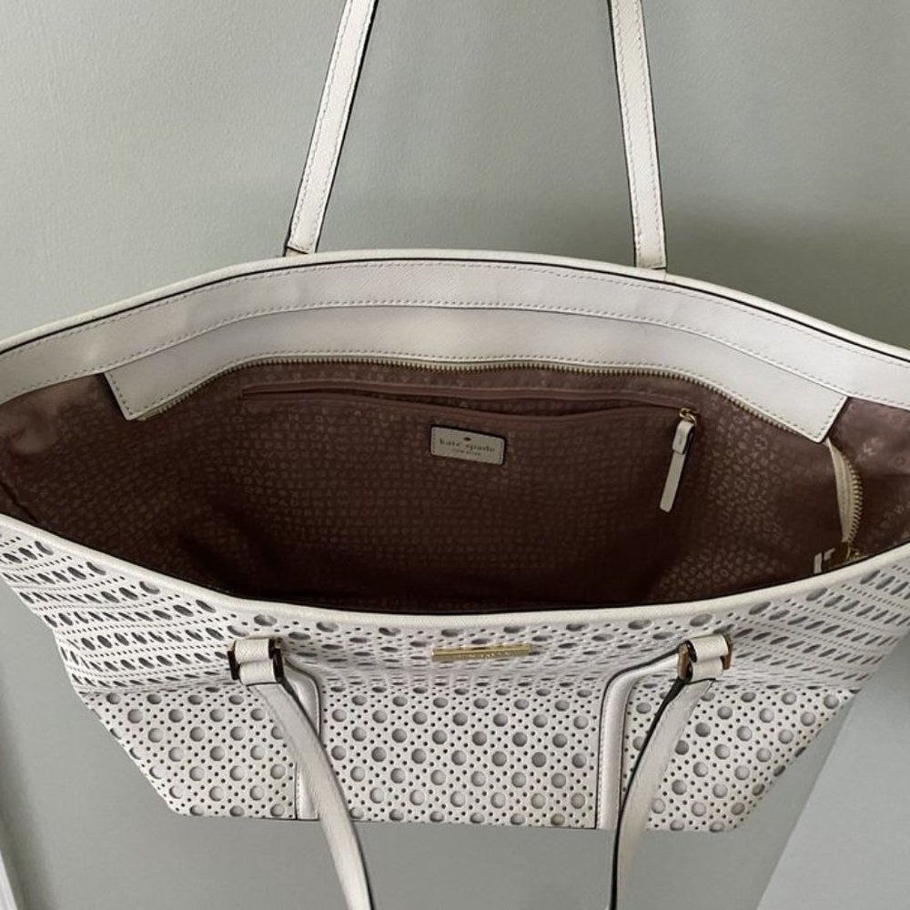 Kate Spade Tote - Picture 4 of 4
